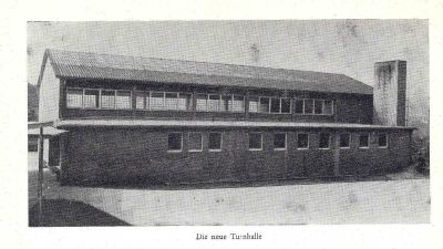 eroffnung-volksschule-1963- turnhalle_400